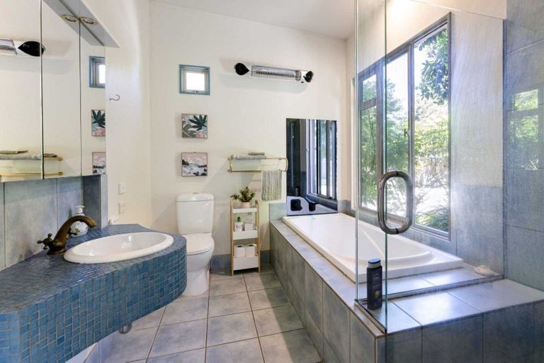 Photo of property in 126 Aranui Road, Mapua, 7005