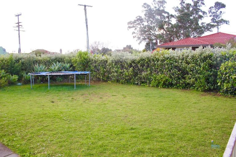 Photo of property in 110 Astley Avenue, New Lynn, Auckland, 0600