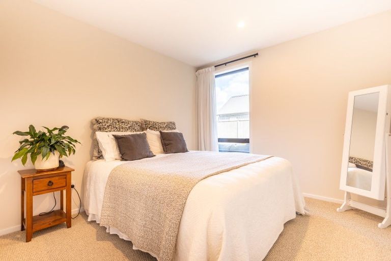 Photo of property in 2 Glen Dene Crescent, Wanaka, 9305