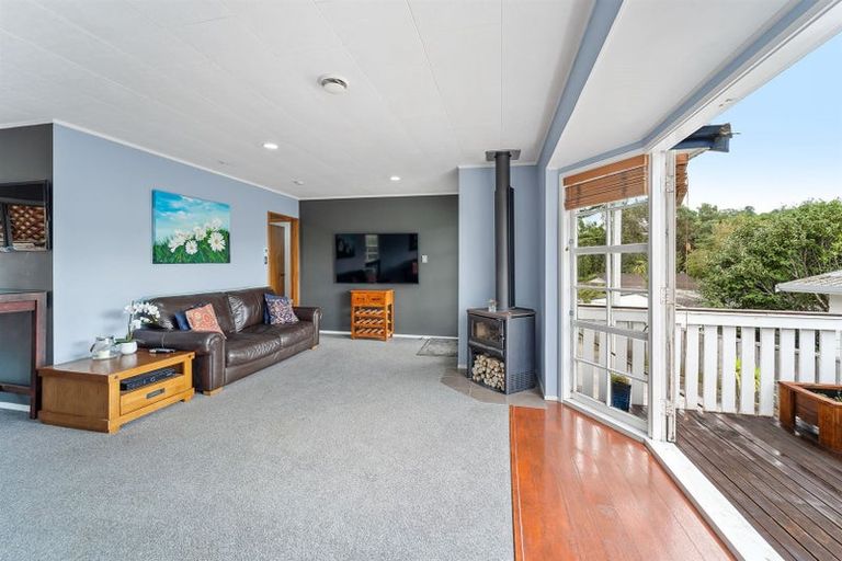 Photo of property in 43 Cranston Street, Torbay, Auckland, 0632