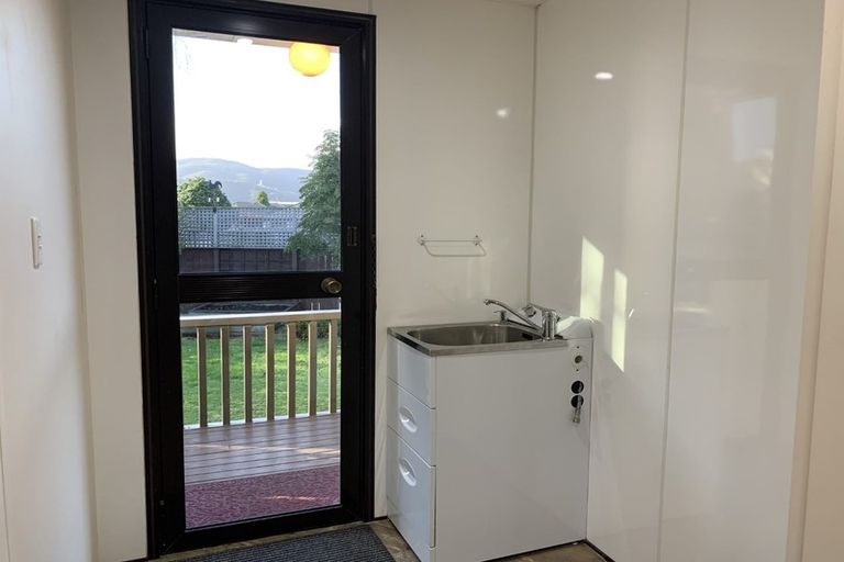 Photo of property in 10 Robert Grove, Paraparaumu, 5032