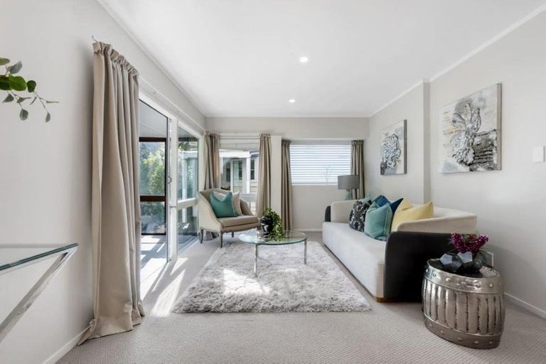 Photo of property in 4/55 Cook Street, Howick, Auckland, 2014