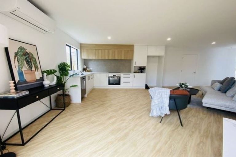 Photo of property in 7/4 Gilberthorpes Road, Islington, Christchurch, 8042