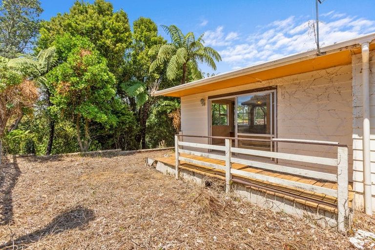 Photo of property in 17 Carlton Terrace, Westown, New Plymouth, 4310