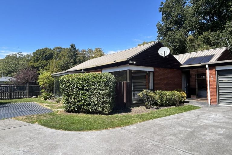 Photo of property in 2/9 Ludecke Place, Sockburn, Christchurch, 8042