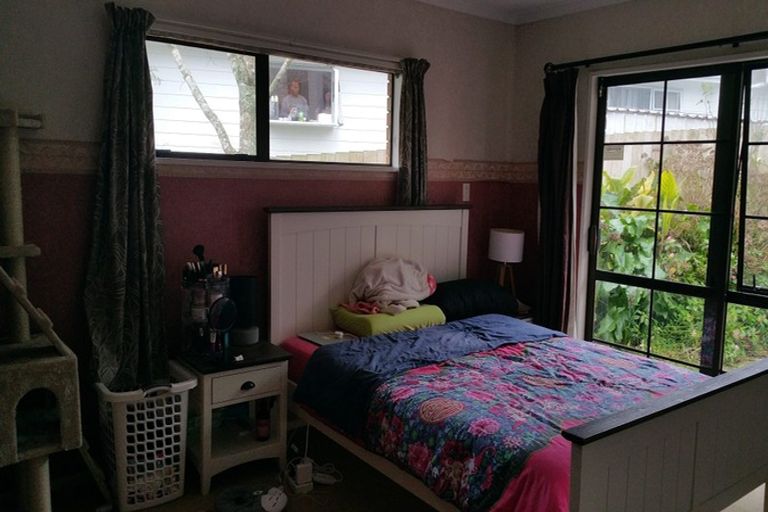 Photo of property in 7 Landsberg Way, Windsor Park, Auckland, 0632