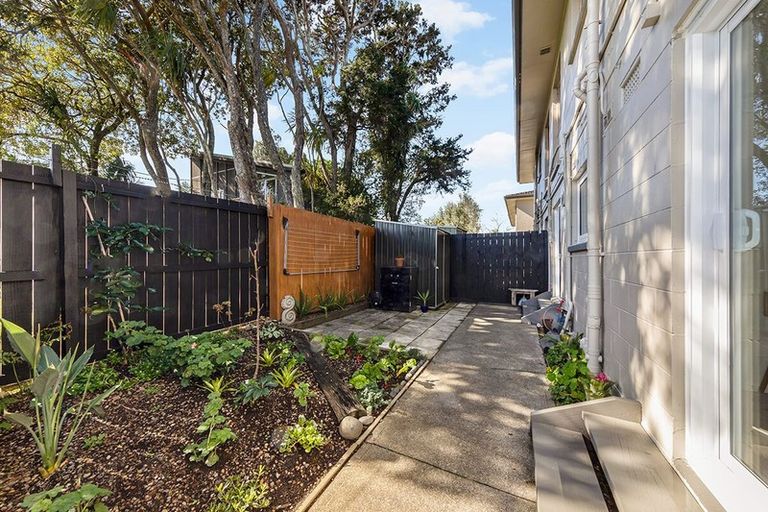 Photo of property in 88d Aroha Avenue, Sandringham, Auckland, 1025