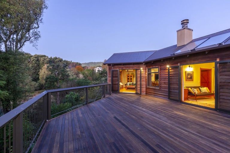 Photo of property in 111 Ngarara Road, Waikanae, 5036