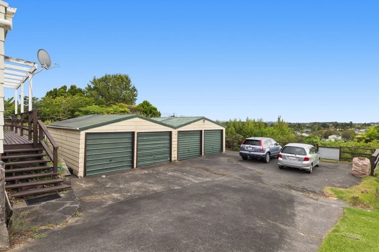 Photo of property in 8 Collingwood Road, Waiuku, 2123