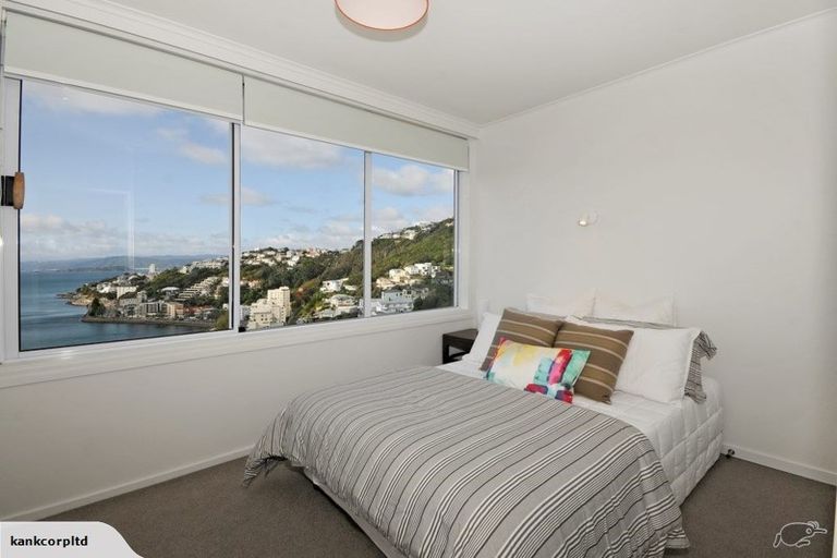 Photo of property in 9/2 Oriental Terrace, Mount Victoria, Wellington, 6011