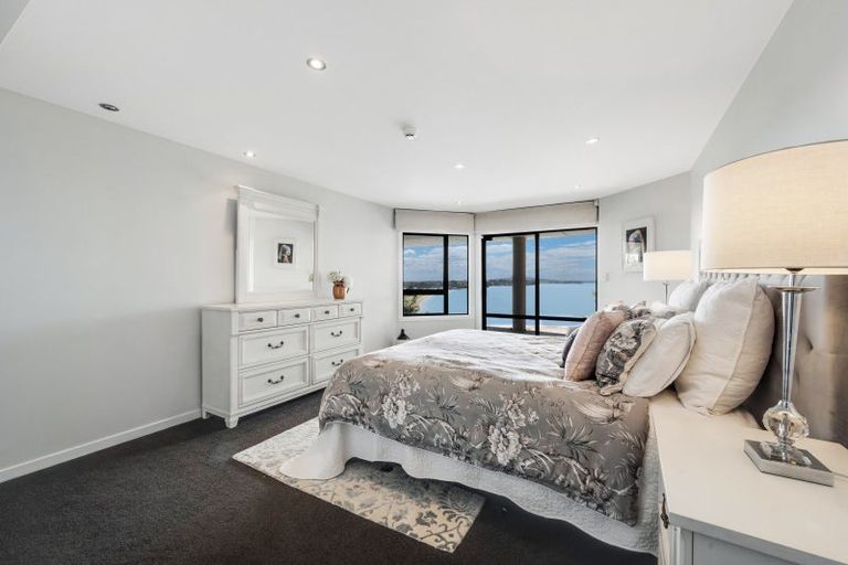 Photo of property in 1/285 Bleakhouse Road, Mellons Bay, Auckland, 2014