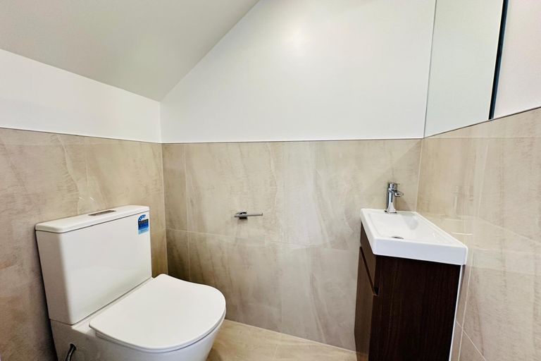 Photo of property in 115b Luke Street East, Otahuhu, Auckland, 1062