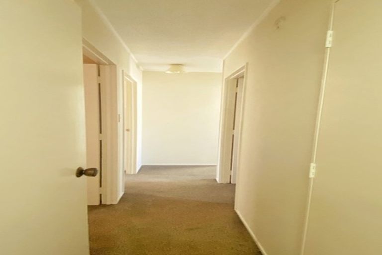 Photo of property in 2/717 East Coast Road, Browns Bay, Auckland, 0630