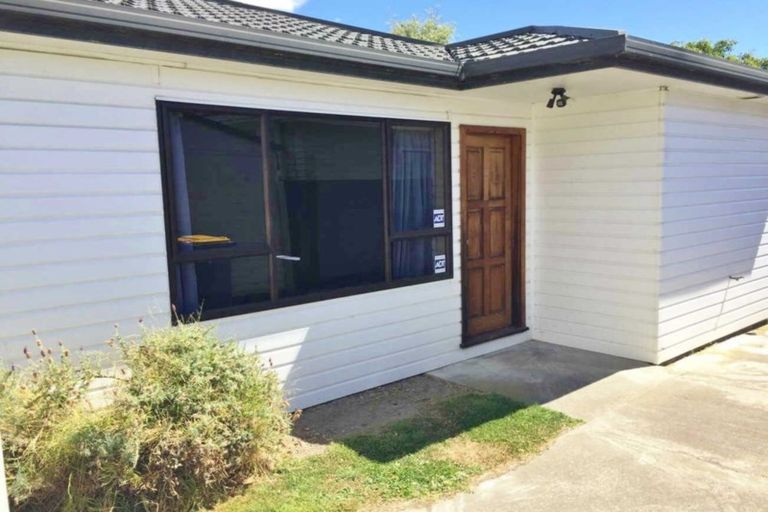Photo of property in 8 Homer Place, Upper Riccarton, Christchurch, 8041