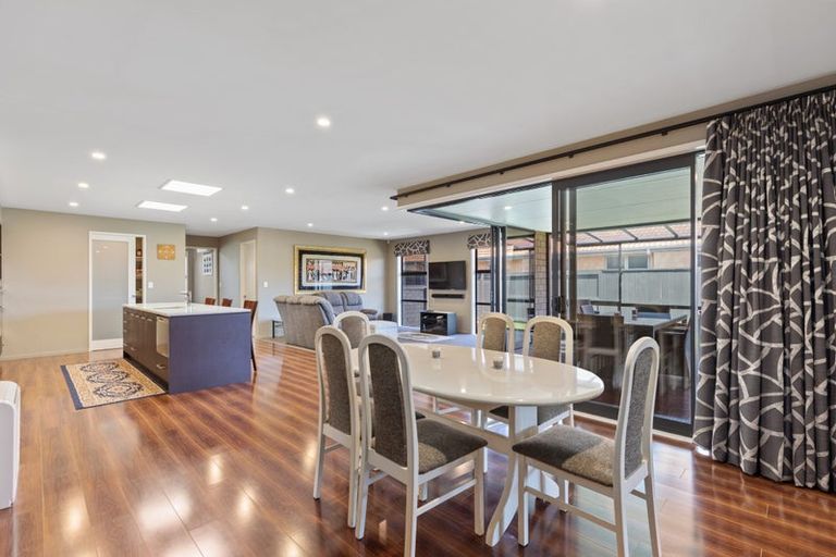 Photo of property in 14 Tatahi Cove, Papamoa Beach, Papamoa, 3118