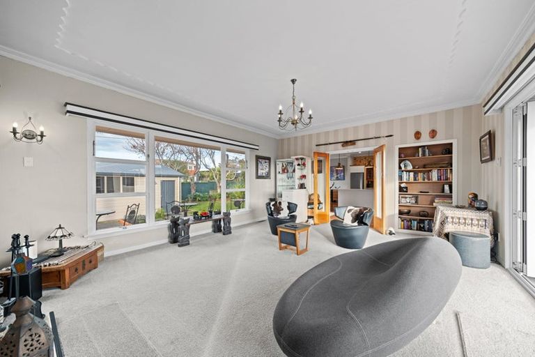 Photo of property in 124 Carrington Street, Lower Vogeltown, New Plymouth, 4310