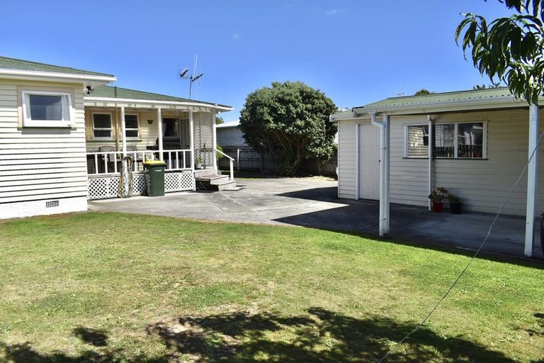 Photo of property in 5 Ross Street, Levin, 5510
