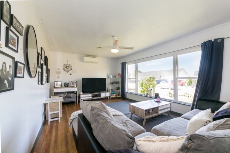 Photo of property in 18 Wynyard Crescent, Tamatea, Napier, 4112