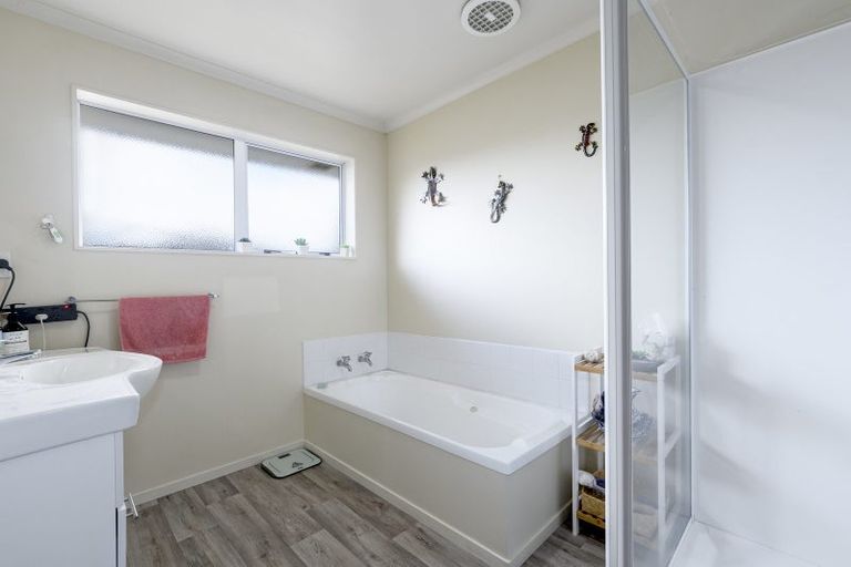 Photo of property in 68a Solomon Street, Brookfield, Tauranga, 3110