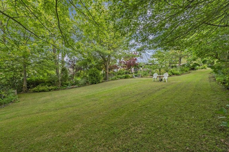 Photo of property in 2 Somerset Drive, Oxford, 7495