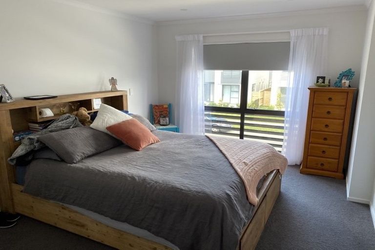 Photo of property in 26 Vincent Mcgrath Crescent, Swanson, Auckland, 0614