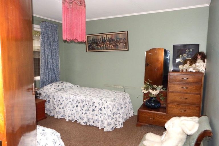 Photo of property in 14 Humphrey Street, Marton, 4710