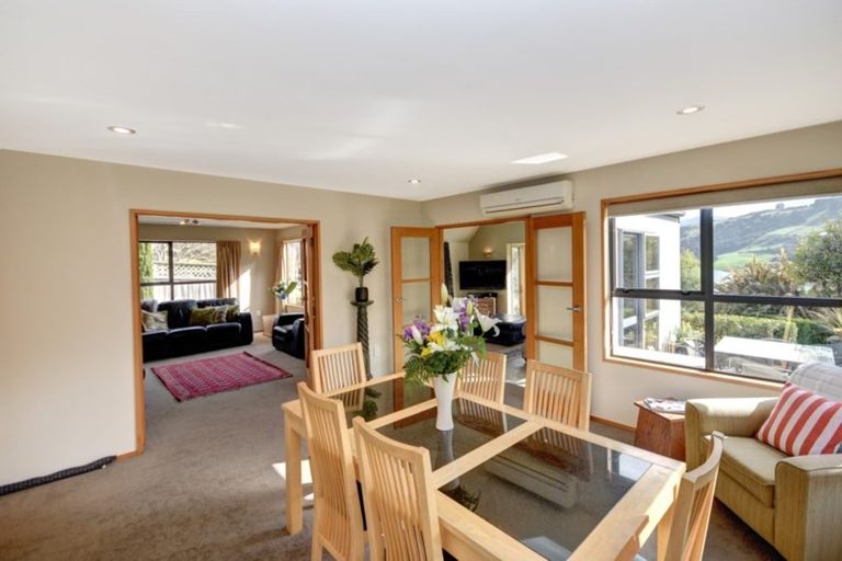 Photo of property in 18 Ribbonwood Close, Normanby, Dunedin, 9010