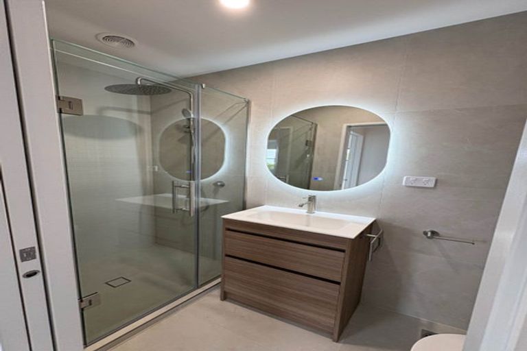 Photo of property in 41 Shortt Avenue, Mangere Bridge, Auckland, 2022