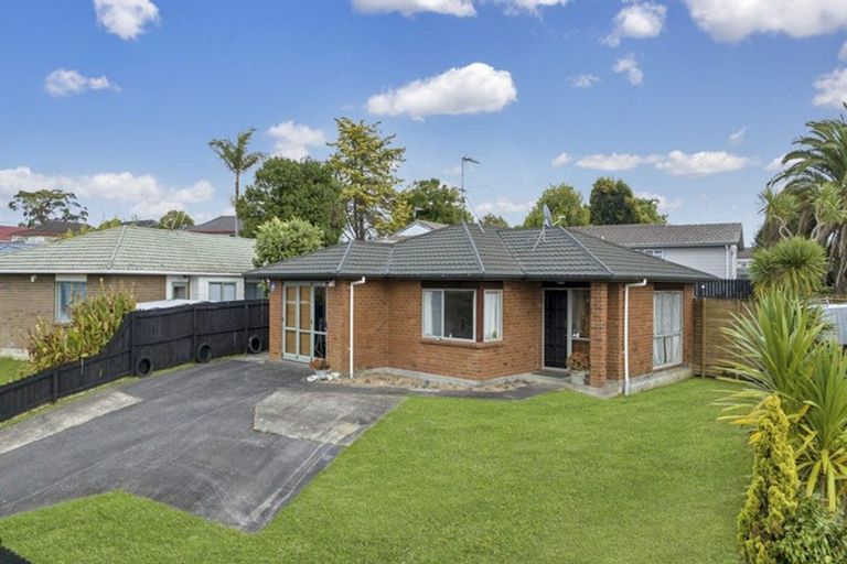 Photo of property in 220 Te Irirangi Drive, Flat Bush, Auckland, 2019