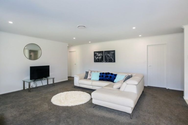 Photo of property in 199 Glenbrook Waiuku Road, Glenbrook, 2681