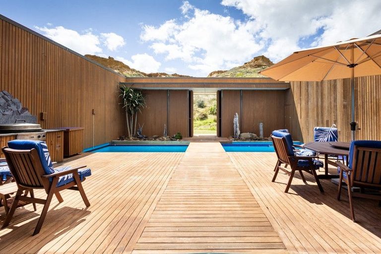 Photo of property in 201 Te Maire Road, Te Kopuru, 0371