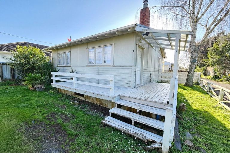 Photo of property in 1/87 Kayes Road, Pukekohe, 2120