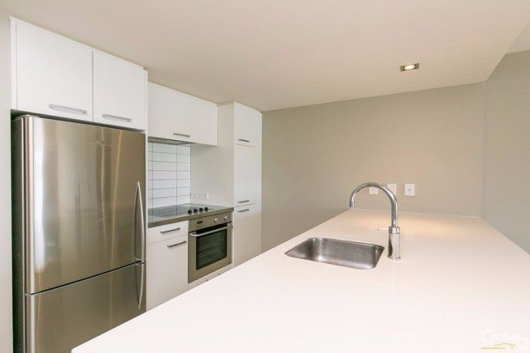 Photo of property in The Capital, 19/370 Oriental Parade, Oriental Bay, Wellington, 6011