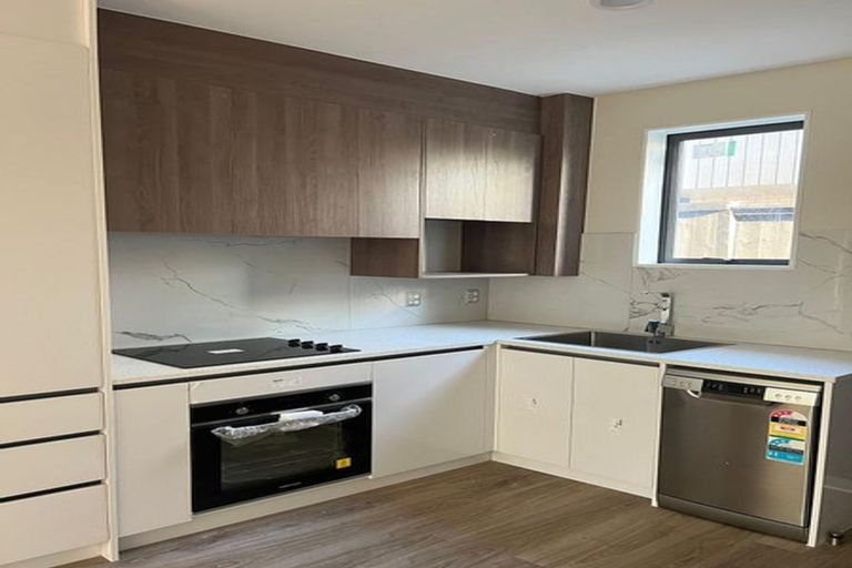 Photo of property in 6/88 Gloria Avenue, Te Atatu Peninsula, Auckland, 0610