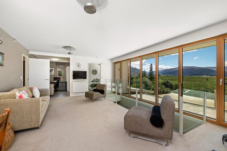 Photo of property in 6 Hodson Road, Bannockburn, Cromwell, 9384