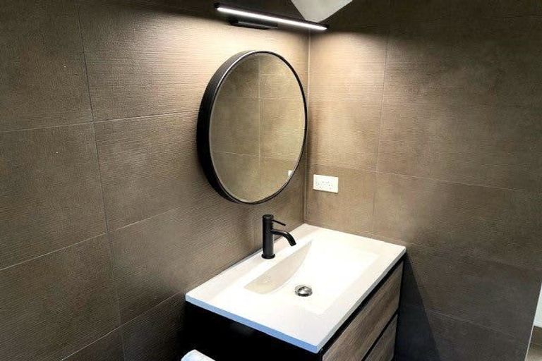 Photo of property in 28 Kokiri Street, Te Atatu South, Auckland, 0610