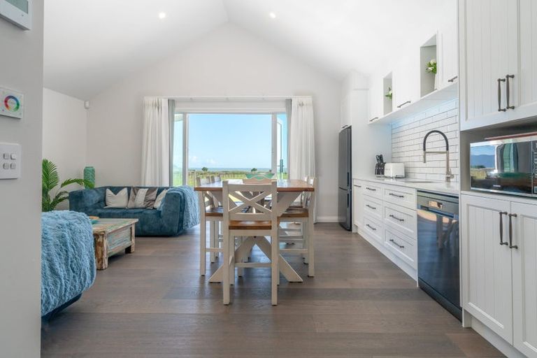 Photo of property in 87 Rutherford Drive, Waikanae Beach, Waikanae, 5036