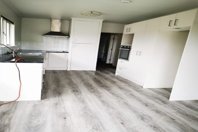 Photo of property in 1/415 Great South Road, Opaheke, Papakura, 2113