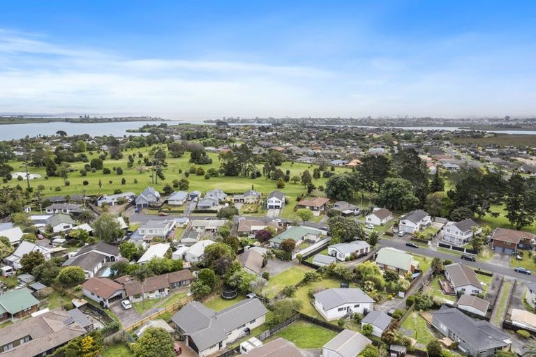 Photo of property in 24 Pinehurst Place, Wattle Downs, Auckland, 2103