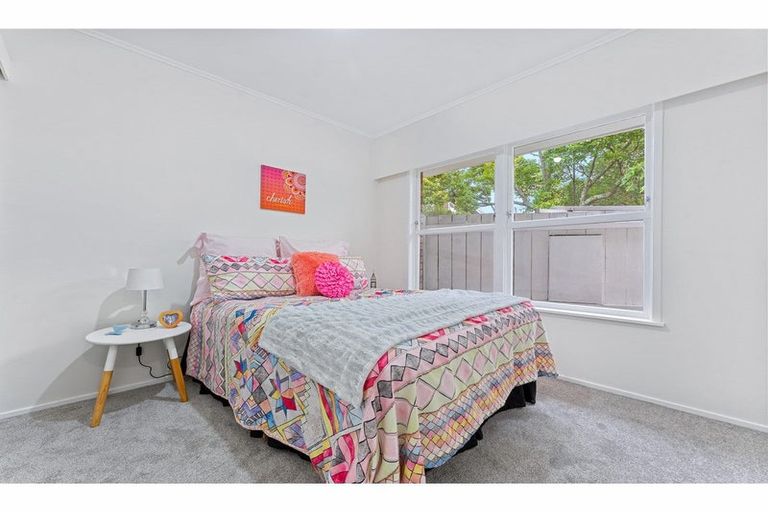 Photo of property in 2/53 Richards Avenue, Forrest Hill, Auckland, 0620