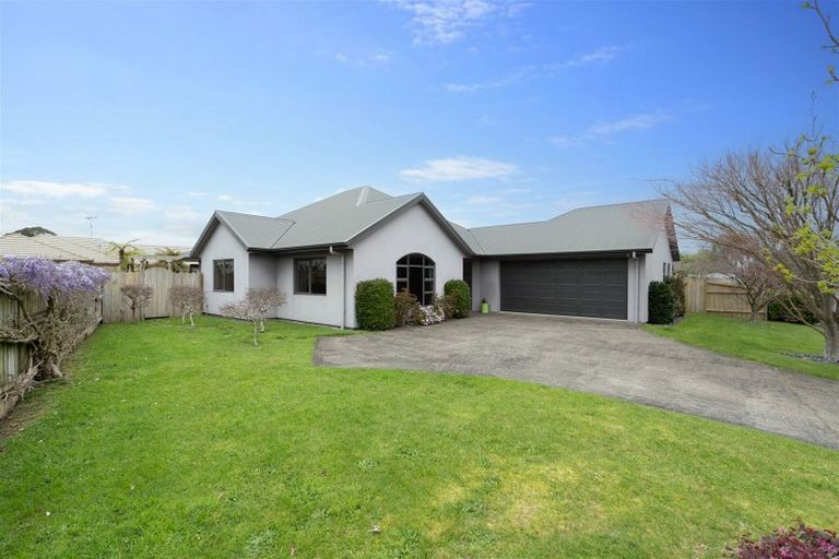 Photo of property in 3 Lockhart Place, Rototuna, Hamilton, 3210