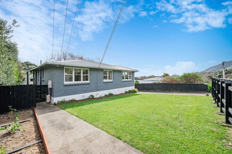 Photo of property in 86a Winara Avenue, Waikanae, 5036