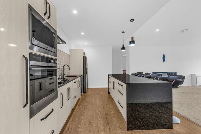 Photo of property in 100 Hoffman Court, Waikiwi, Invercargill, 9810