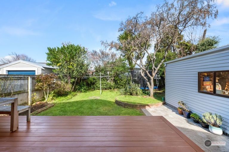 Photo of property in 18 Huia Street, Petone, Lower Hutt, 5012