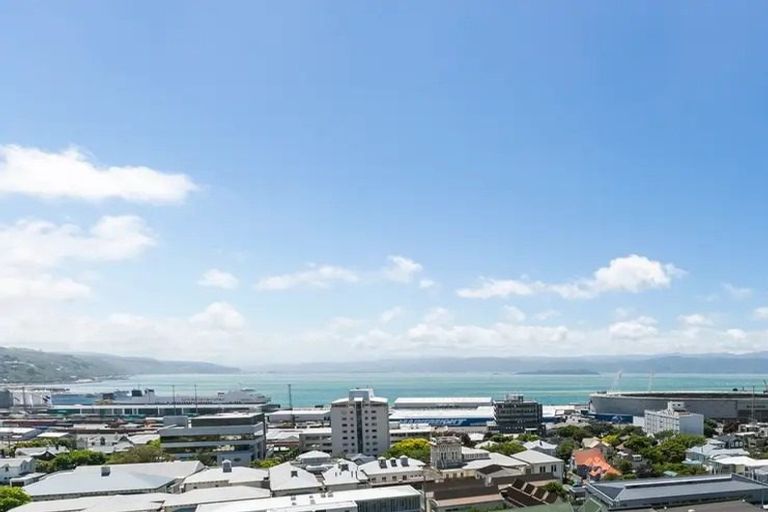 Photo of property in Summit Apartments, 19/184 Molesworth Street, Thorndon, Wellington, 6011