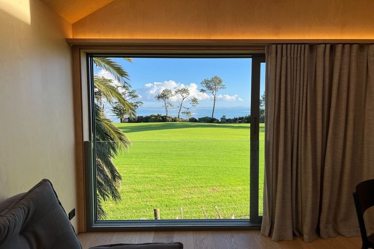 Photo of property in 25 Nicholas Gibbons Drive, Clendon Park, Auckland, 2103