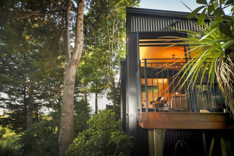 Photo of property in 8 Ormond Road, Hospital Hill, Napier, 4110