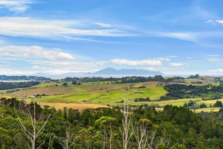Photo of property in 174 Cames Road, Mangawhai, 0975