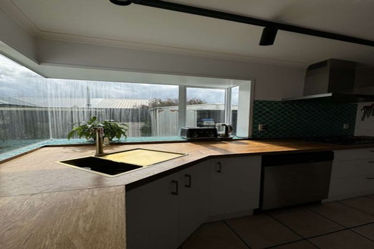 Photo of property in 64 Aston Drive, Waimairi Beach, Christchurch, 8083