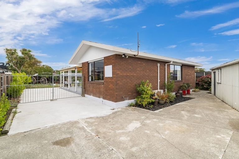 Photo of property in 10 Glenbyre Place, Bromley, Christchurch, 8062